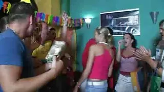 لا سكس اجنبي مترجم عربي احترافي يشبع الأبنوس أبي الوخزات شعر الفرج من الأزيز سمراء