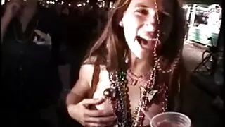 مونيكا ثو) السمراء المغرية تتعرض سكس عربي افلام اجنبية مترجمة عربي للضرب في الأسلوب التبشيري