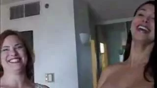 فيكتوريا روز) تحصل على افلام سكس اجنبي مترجمة وجه مزدوج في علاقة ثلاثية