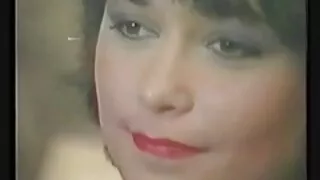 بشكل لا يصدق سمراء قرنية عطش أن يكون الطعام مع سكس اجنبي مترجمه نائب الرئيس ويعطي الصلبة اللسان