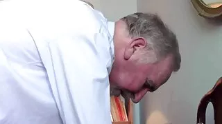 مفلس الشعر الطويل ترانزيستور صغيرة الديك الفم الملاعين افلام سكس اجنبي مترجمة كاملة صديقها