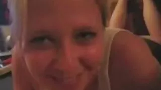 نحيل أحمر سكس اجنبي مترجم عربي يركع وصولا الى مص ديك أسود هائل على السائل المنوي